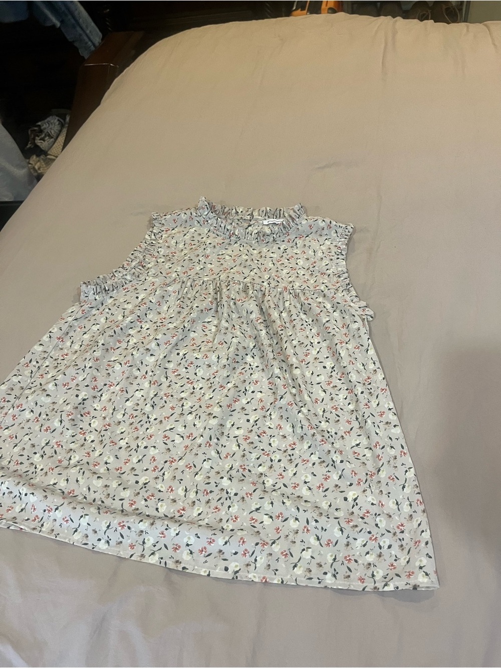 Staccato White Floral Ruffle Sleeve Tank Top